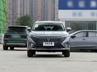 Roewe eRX5 Luxury