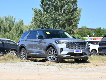 Ford Explorer Titanium EcoBoost 285 6 Seat