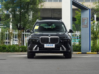 BMW X7 2024 xDrive40i Premium Luxury