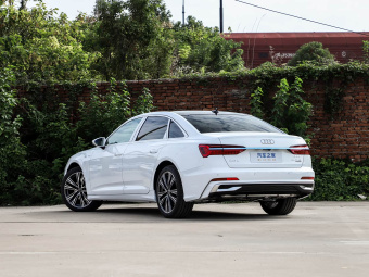 Audi A6L 2026 45 TFSI quattro Premium Dynamic Edition