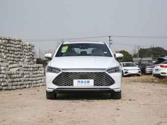 BYD Qin Plus DM-i Excellence 120КМ