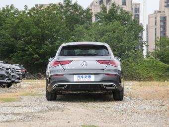 Mercedes-Benz CLA-Class 200 Shooting Brake