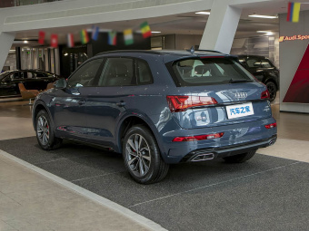 Audi Q5L 2026 45th Anniversary Edition 40 TFSI Fashion Dynamic