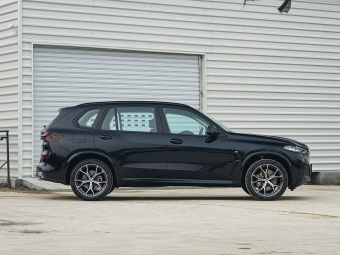 BMW X5 2026 Restyled xDrive 30Li M Sport Night Edition
