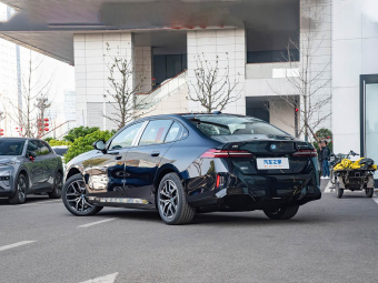 BMW i5 2026 eDrive 40L M Sport Restyled