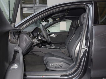 Audi S4  3.0 T Quattro