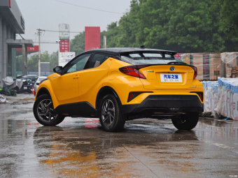 Toyota C-HR Hybrid Deluxe 2.0L E-CVT