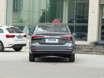 Roewe i6 Max EV Exclusive EV 500