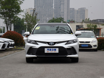 Toyota Camry Hybrid Deluxe 2.5HG