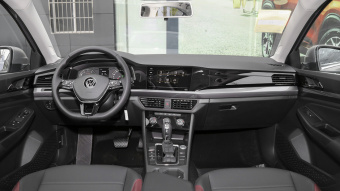 VW Bora Comfort Smart Connect 1.5L AT