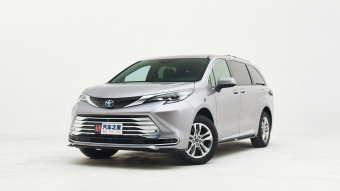Toyota Sienna Hybrid Platinum 2.5L