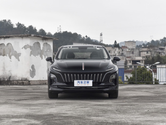 Hongqi E-QM5 560 PLUS