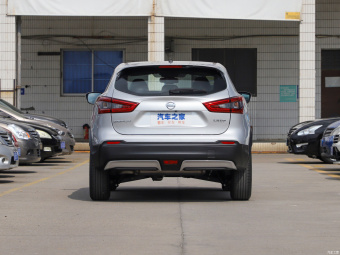 Nissan Qashqai Smart 2.0L CVT XV