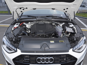 Audi A4L Sport 45 TFSI Quattro