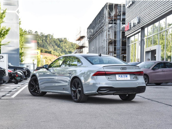 Audi A7L 2025 45 TFSI Quattro RS Package Racing Edition