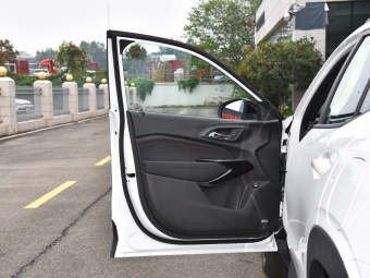Chevrolet Seeker RS Bee 1.5T CVT RS