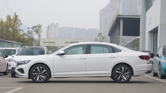 VW Passat Elite 330TSI