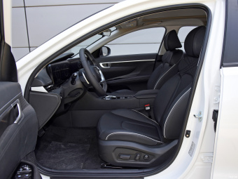 Hyundai Mistra Premium LUX