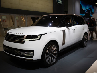 Land Rover Range Rover SV Autobiography EWB P530