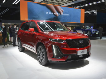 Cadillac XT6 Platinum Black Diamond 2.0T 6 Seat AWD