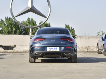 Mercedes-Benz CLA-Class 260 4MATIC