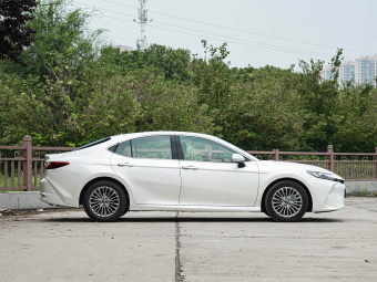 Toyota Camry 2026 2.0G Premium Edition