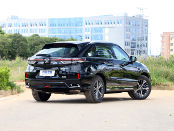 Honda UR-V Elegant 370TURBO
