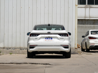 Ford Mondeo Luxury EcoBoost 245