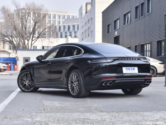 Porsche Panamera Turbo S Executive