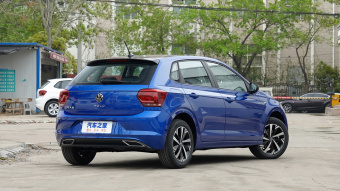 VW Polo Plus Trendy Cool 1.5L AT