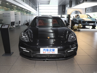Porsche Panamera 4S