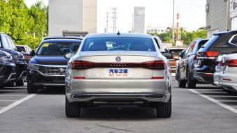 VW Passat Star Premium 330TSI