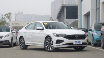 VW Passat Elite 330TSI