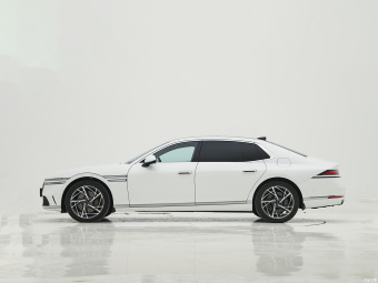 Genesis G90 Luxury