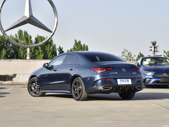 Mercedes-Benz CLA-Class 260 4MATIC