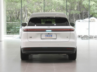 Li Auto i6 2025 Standard AWD