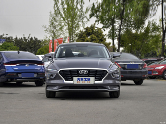 Hyundai Mistra Elite GLX 1.8L CVT