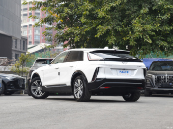 Cadillac Lyriq Luxury Standard Range RWD
