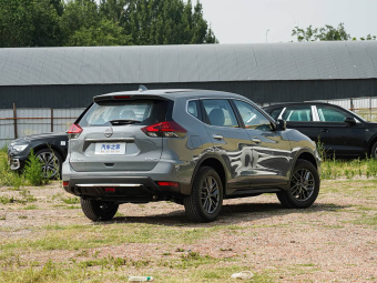 Nissan X-Trail 2025 Honor 2.0L Two-Wheel Drive Leading Edition