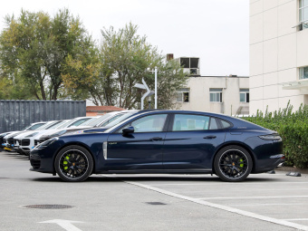 Porsche Panamera 4 E-Hybrid Executive