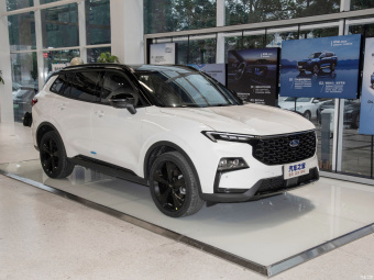 Ford Equator Sport Shadow Line EcoBoost 170