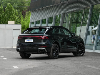Audi RS Q8 2025 4.0T Performance