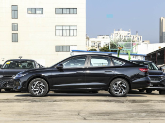 VW Lavida 2026 Pro 300TSI Starry Sky Six Million Edition
