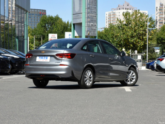 Chevrolet Monza Joy 1.5L DCG