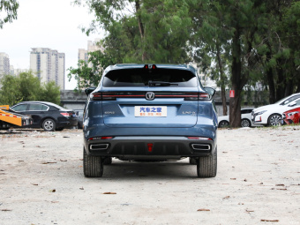 Changan UNI-K Blue Whale Premium iDD 1.5T 130km