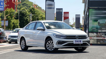 VW Bora Smooth 200TSI MT