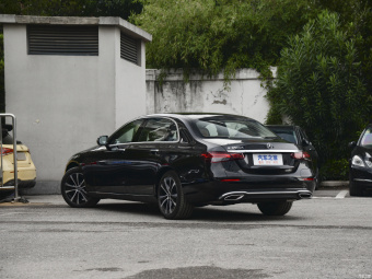 Mercedes-Benz E-Class PHEV 350 eL