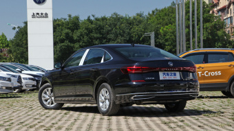 VW Passat Business 280TSI