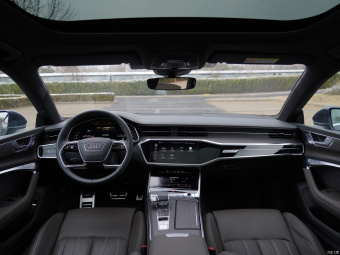 Audi A7L Foresight Executive Edition 55 TFSI Quattro