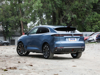 Changan UNI-K Blue Whale Premium iDD 1.5T 130km